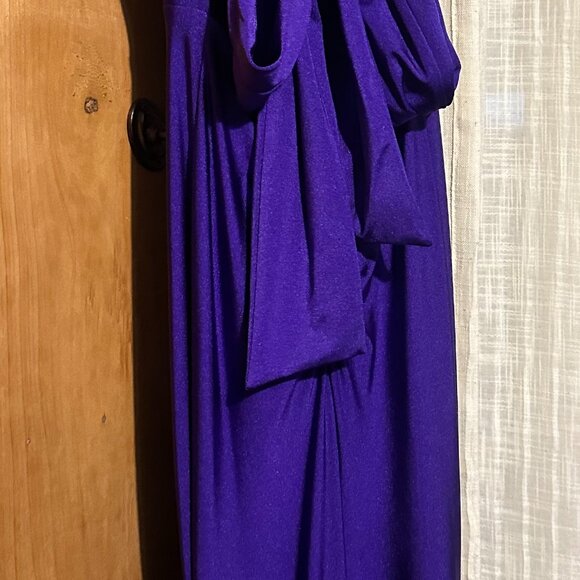 Dear Moon Deep Purple satin Prom Dress -Size 0- Elegant Trumpet Silhouette - Picture 3 of 8